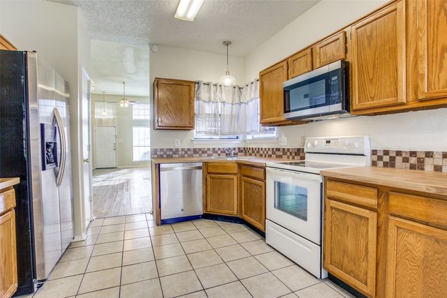 451 Appomattox Drive, Mesquite, TX 75149