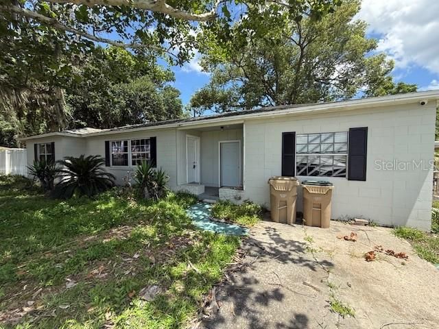 1047 CLAY BOULEVARD, Eustis, FL 32726