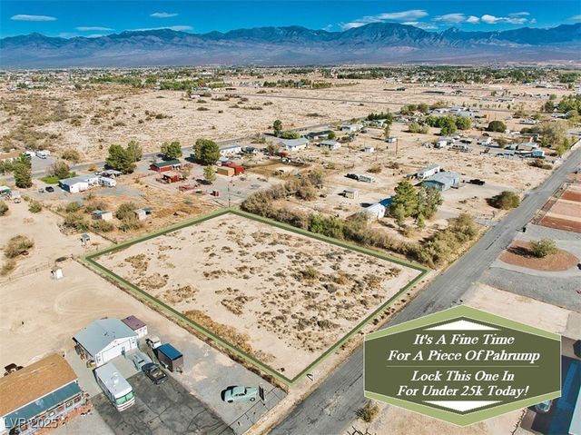 3260 Shadow Mountain Street, Pahrump, NV 89060