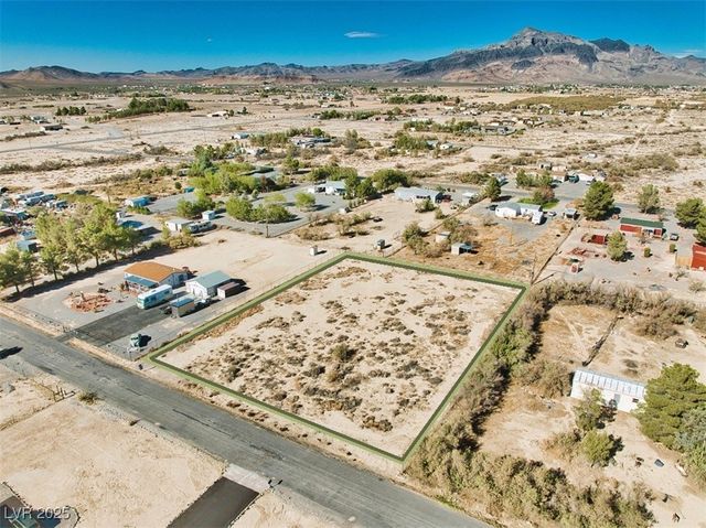3260 Shadow Mountain Street, Pahrump, NV 89060