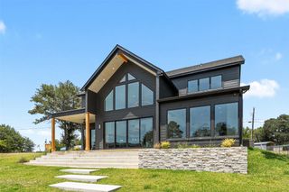 219 Autumn Wood Trail, Gun Barrel City, TX 75156