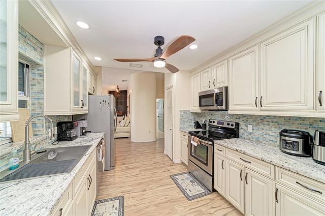 6519 28TH AVENUE E, Bradenton, FL 34208