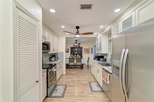 6519 28TH AVENUE E, Bradenton, FL 34208