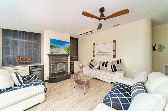 6519 28TH AVENUE E, Bradenton, FL 34208