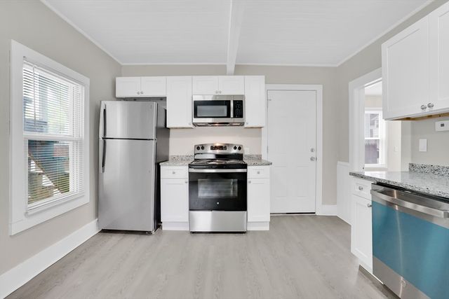 7 Sibley Ave, Westfield, MA 01085