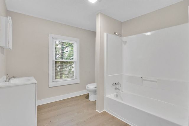 7 Sibley Ave, Westfield, MA 01085