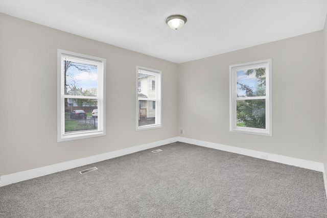 7 Sibley Ave, Westfield, MA 01085