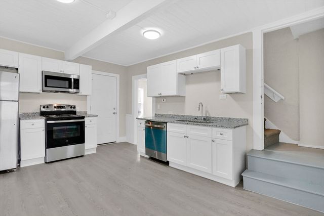 7 Sibley Ave, Westfield, MA 01085
