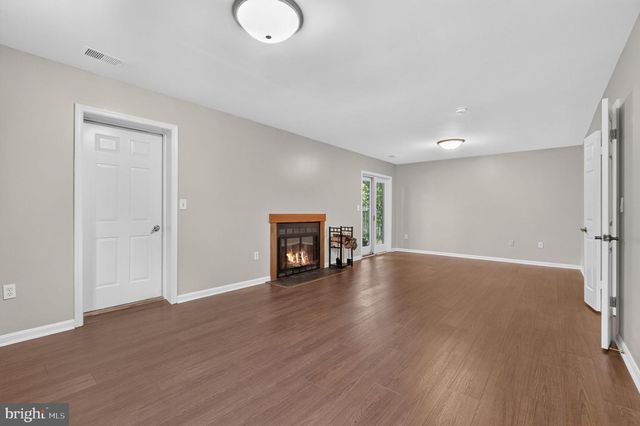 6 YOUNGS FARM CT, Annapolis, MD 21403