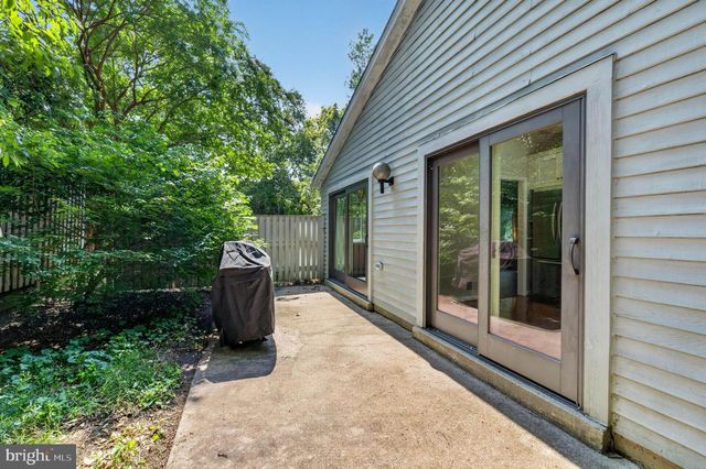 6 YOUNGS FARM CT, Annapolis, MD 21403