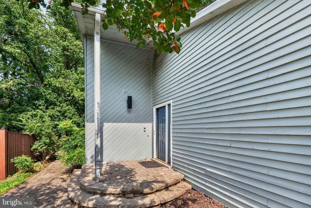6 YOUNGS FARM CT, Annapolis, MD 21403
