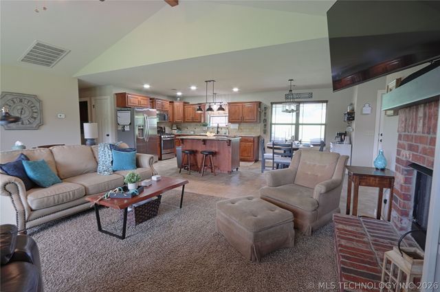 15044 S Ash Valley Lane, Claremore, OK 74017