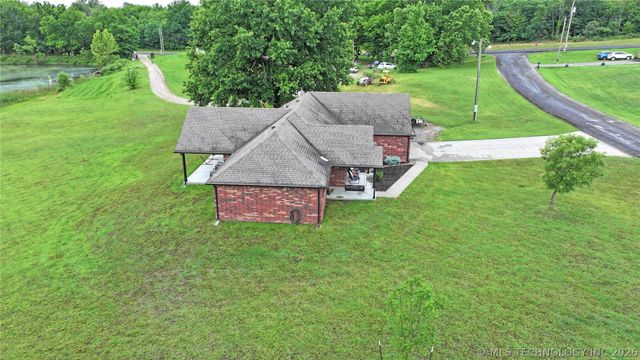 15044 S Ash Valley Lane, Claremore, OK 74017