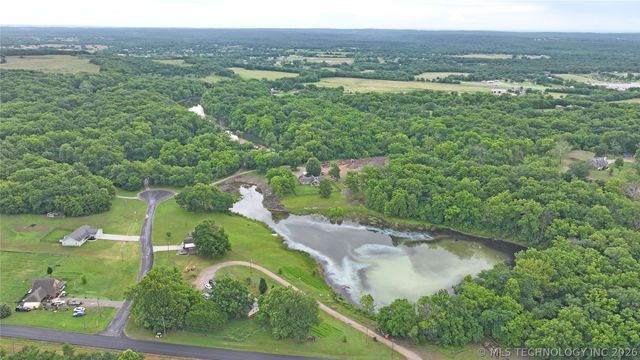 15044 S Ash Valley Lane, Claremore, OK 74017
