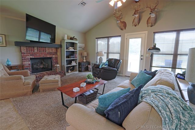 15044 S Ash Valley Lane, Claremore, OK 74017