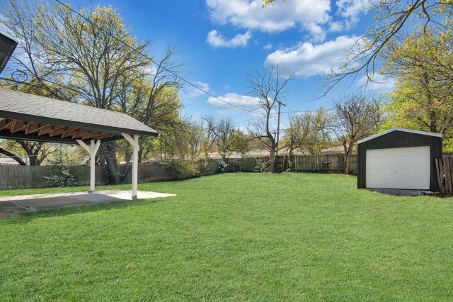 606 Hillcrest Street, Mansfield, TX 76063