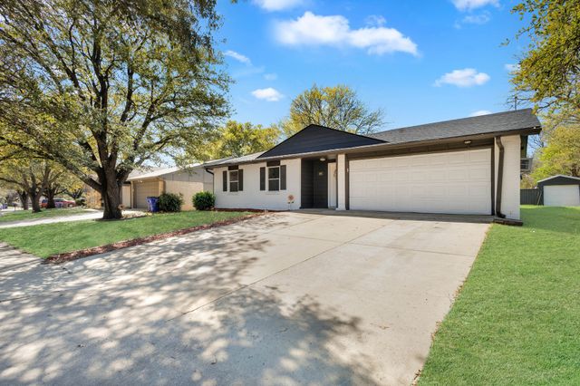 606 Hillcrest Street, Mansfield, TX 76063