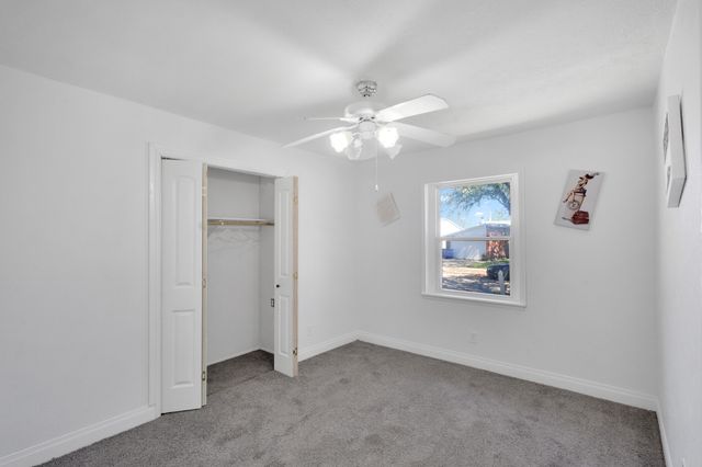 606 Hillcrest Street, Mansfield, TX 76063