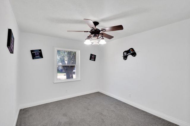 606 Hillcrest Street, Mansfield, TX 76063