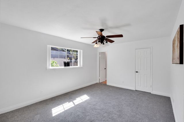 606 Hillcrest Street, Mansfield, TX 76063