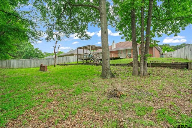 341 Frederick Cir, Flint, TX 75762