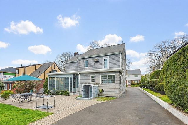 14 Wallace Rd, Lynn, MA 01902