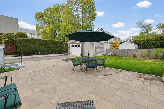 14 Wallace Rd, Lynn, MA 01902