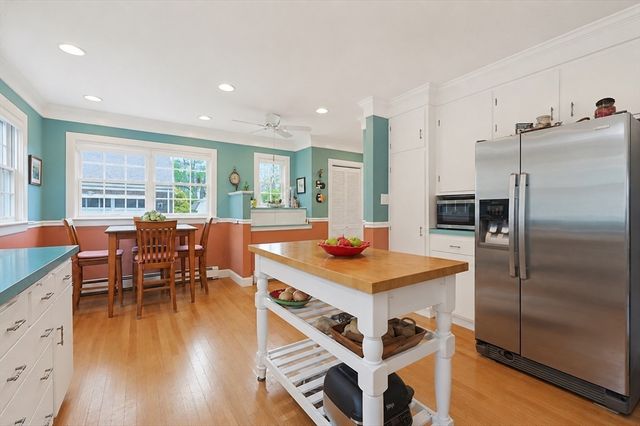 14 Wallace Rd, Lynn, MA 01902