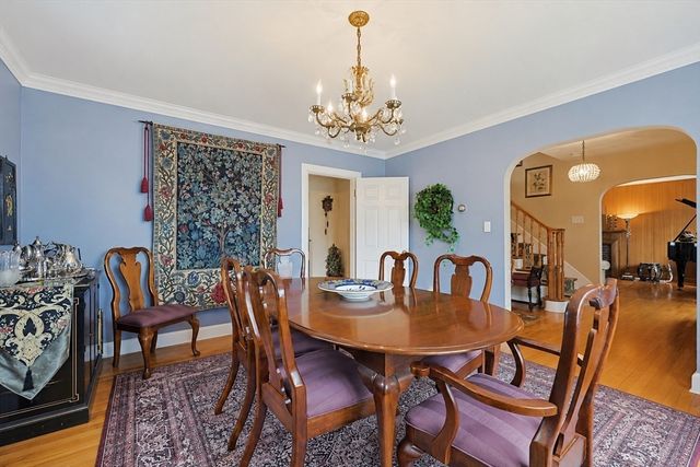 14 Wallace Rd, Lynn, MA 01902