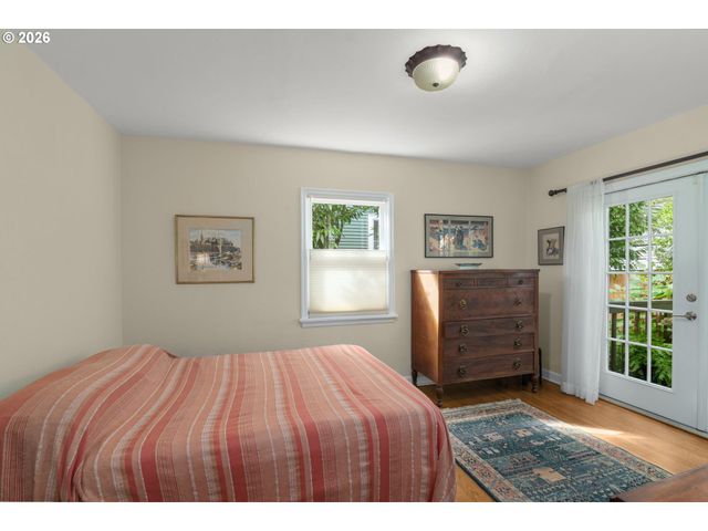 2405 Ne 25TH Ave, Portland, OR 97212