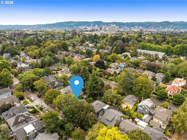 2405 Ne 25TH Ave, Portland, OR 97212