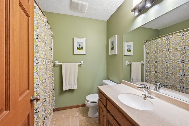 4658 Wildwood Street, Eagan, MN 55122