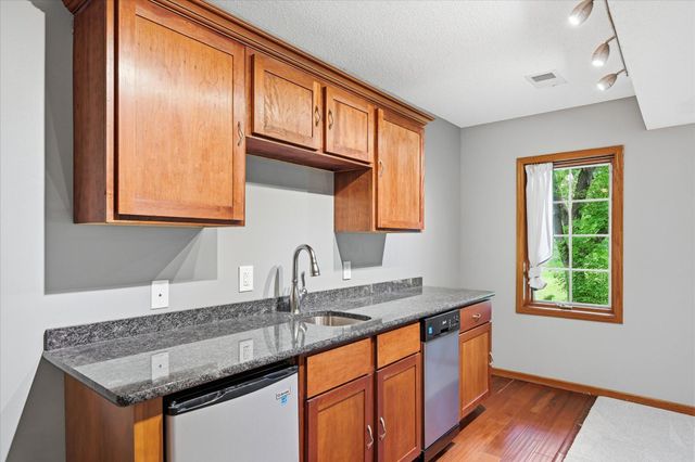 4658 Wildwood Street, Eagan, MN 55122