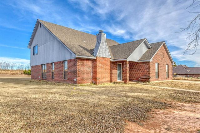 1027 Woodbrook Boulevard, Purcell, OK 73080