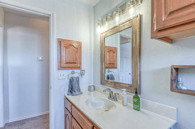 1027 Woodbrook Boulevard, Purcell, OK 73080