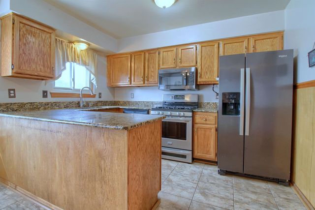 26012 Rose Marie Drive, Flat Rock, MI 48134
