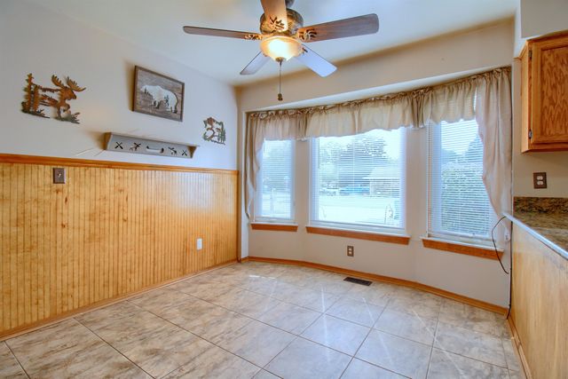 26012 Rose Marie Drive, Flat Rock, MI 48134