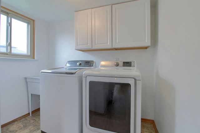 26012 Rose Marie Drive, Flat Rock, MI 48134