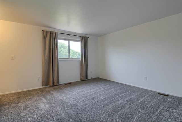 26012 Rose Marie Drive, Flat Rock, MI 48134