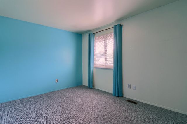 26012 Rose Marie Drive, Flat Rock, MI 48134