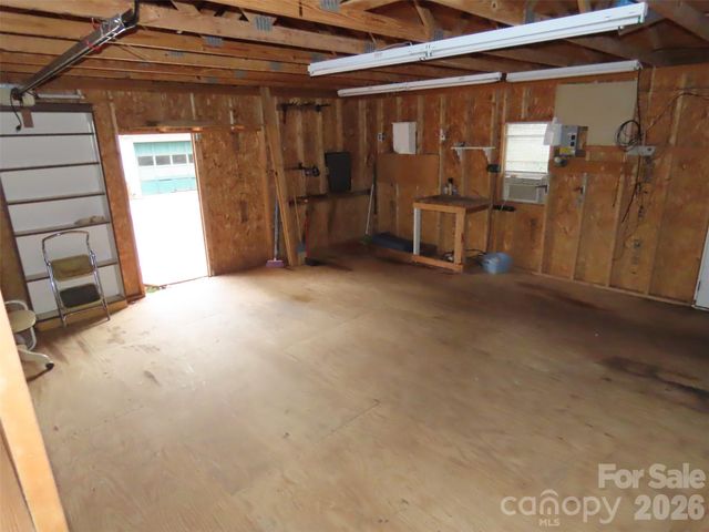 7636 Michael Drive, Charlotte, NC 28215