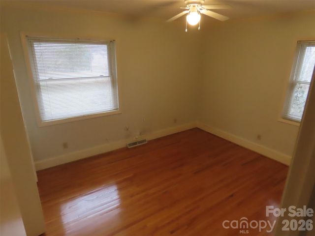 7636 Michael Drive, Charlotte, NC 28215