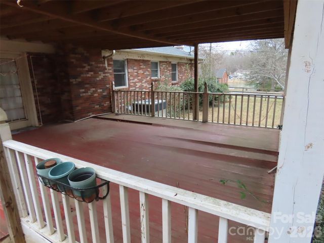 7636 Michael Drive, Charlotte, NC 28215