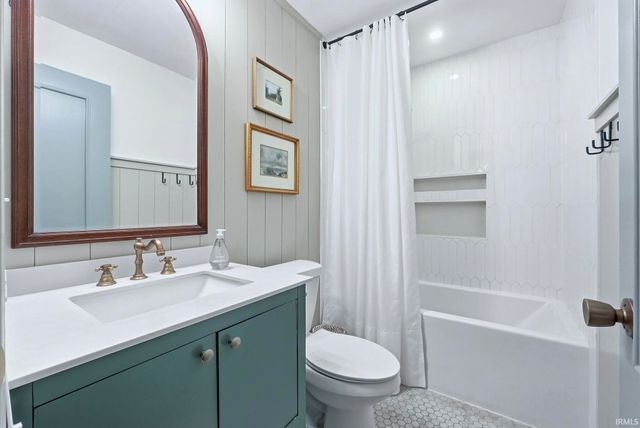 1802 Neuhaus Drive, Fort Wayne, IN 46808