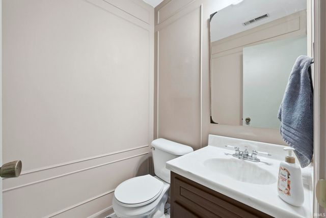 1802 Neuhaus Drive, Fort Wayne, IN 46808