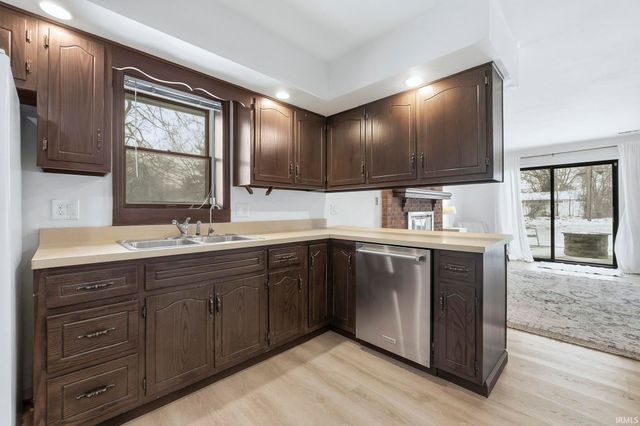 1802 Neuhaus Drive, Fort Wayne, IN 46808