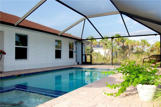 2640 36th AVE SE, Naples, FL 34117