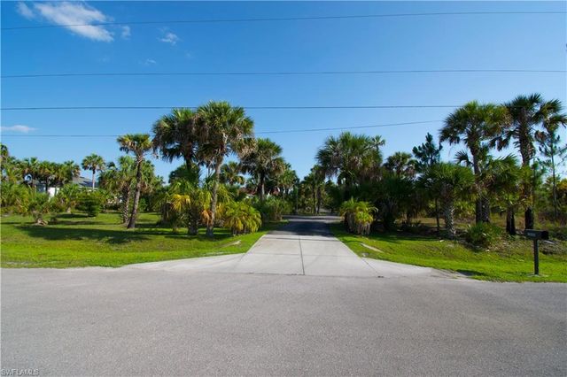 2640 36th AVE SE, Naples, FL 34117