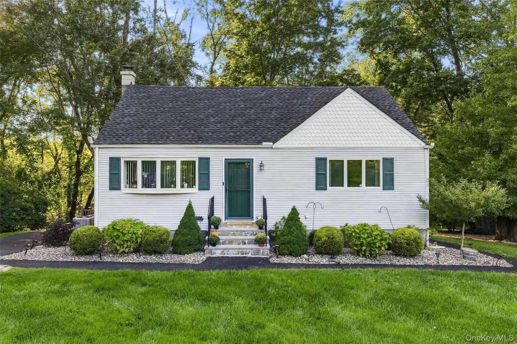 3507 Strang Boulevard, Yorktown Heights, NY 10598 — exterior