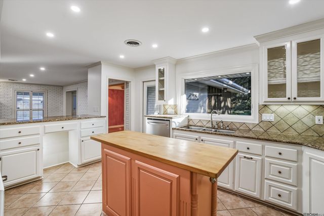 4528 Claycut Rd, Baton Rouge, LA 70806